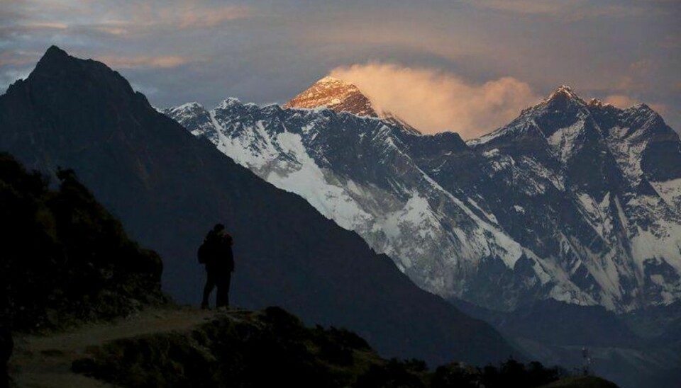 En australier og en hollænder har mistet livet på Mount Everest. Foto: Navesh Chitrakar/Scanpix