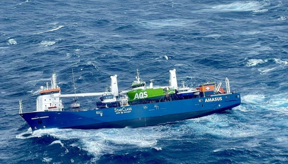 Skib i havsnød: Besætning evakueret Det hollandske skib Eemslift Hendrika er i havsnød. (Foto: Hovedredningssentralen / NTB / AFP) / Norway OUT