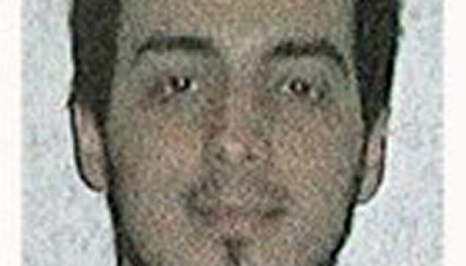 Belgien bekræfter: Bombemand i lufthavn var Laachraoui Najim Laachraoui, der menes at have været bombemager for Islamisk Stat, var en af de terrorister, der begik selvmordsattentat i lufthavnen i Bruxelles i tirsdags, siger den belgiske anklagemyndighed. Billedet er udsendt af de belgiske myndigheder, mens han var eftersøgt. Foto: Handout/Reuters