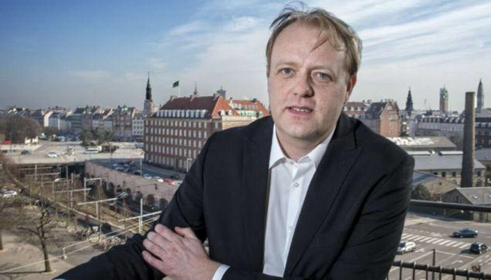 27 offentligt ansatte anholdt i bestikkelsessag Mistanke om bestikkelse af offentligt ansatte bliver taget meget alvorligt, understreger chefen for Bagmandspolitiet, Morten Niels Jakobsen, efter en aktion, hvor 27 er blevet anholdt for at modtage bestikkelse. Arkivfoto. Foto: Jens Nørgaard Larsen/Scanpix