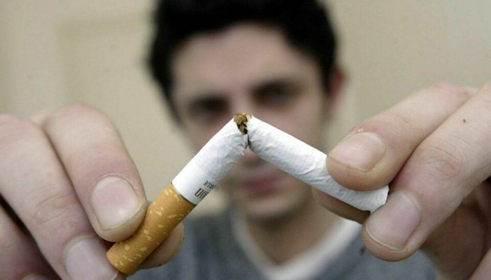 Rygning skal med alle tænkelige midler bekæmpes i Danmark, så færre får og dør af kræft. Arkivfoto: Colourbox.
