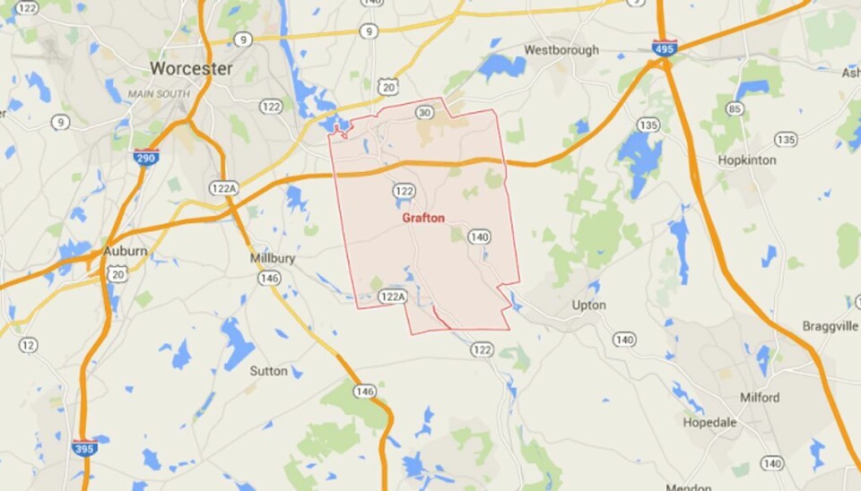 Skræmmende familietragedie: Lille datter leder betjente til knivdræbt mor Tragedien udspillede sig her i den amerikanske by Grafton i staten Massachusetts. Foto: Google Maps