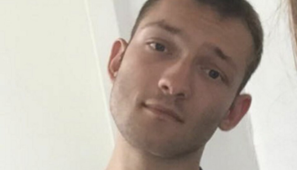 Politi bekymret: Ung mand forsvundet Her er et billede af den efterlyste mand. Foto: Privat, via Twitter.