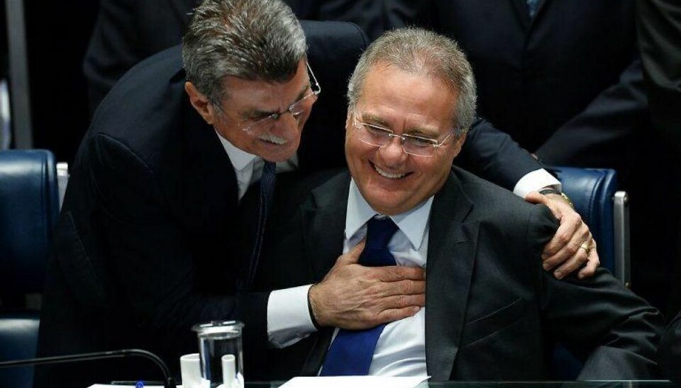 Brasiliens præsident afsat Senatets formand Renan Calheiros og senator Romero Juca under afstemningen. Foto: ANDRESSA ANHOLETE.