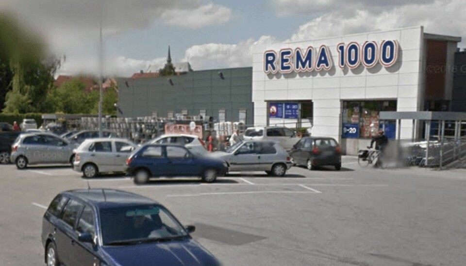 En ansat her i Rema i Sejlstensgyde i Haderslev blev tildelt tre knytnæveslag af en vred kundes kammerat. Foto: Google Street View.