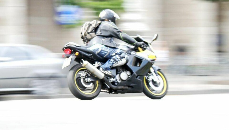 To motorcyklister stak fra politiets planlagte trafikkkontrol. Med hastigheder på mere end 200 kilometer i timen. Foto: Colourbox.