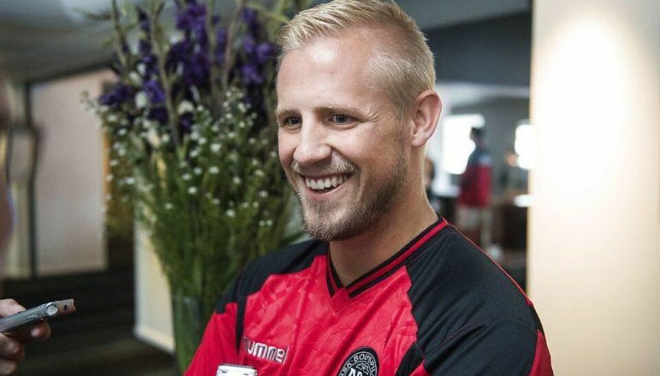 Kasper Schmeichel er ikke med mod Armenien Kasper Schmeichel er ikke blevet klar efter sin operation. Foto: Anders Kjærbye/Scanpix.