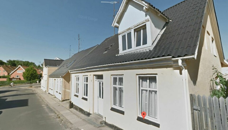 I dette hus på Søgårdsvej i Svendborg tæskede en 23-årig mand sin kæreste ihjel. Foto: Google Maps.