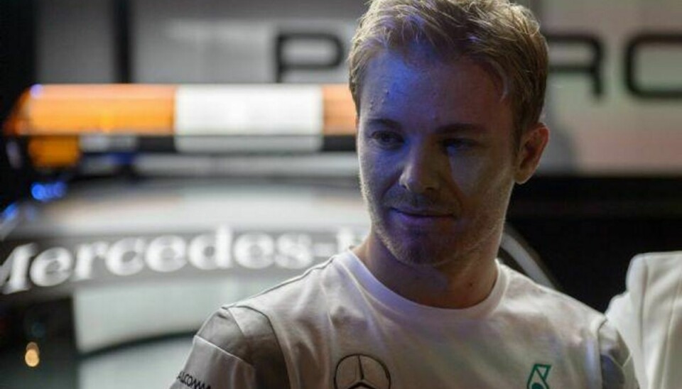 Nico Rosberg (billedet) har med sejre i de seneste to løb åbnet VM-tvekampen med teamkammerat Lewis Hamilton på vid gab igen. Foto: Anthony Wallace/AFP