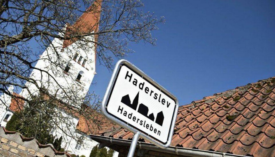 Flere betjente i gadebilledet skal give borgerne tryghed Der er for tiden flere betjente end normalt på arbejde i Haderslev. Arkivfoto: Henning Bagger/Scanpix 2015