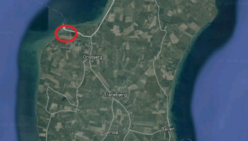 Asylansøgere sigtet for voldsom gruppe-voldtægt Tre asylansøgere er indtil videre fængslet i tre gange 24 timer for voldtægt af en 32-årig kvinde på Samsø. Foto: Google Maps.