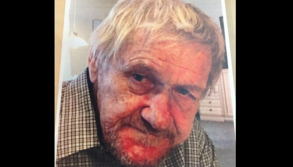 Københavns Politi efterlyser denne mand. Han er dement og har problemer med at tale og høre. Foto: Københavns Politi. Københavns Politi efterlyser denne mand. Han er dement og har problemer med at tale og høre. Foto: Københavns Politi.