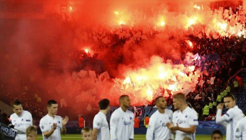 Der var gang i udebaneafsnittet, da FCK tirsdag tabte 0-1 i Leicester. Foto: Andrew Boyers/Reuters