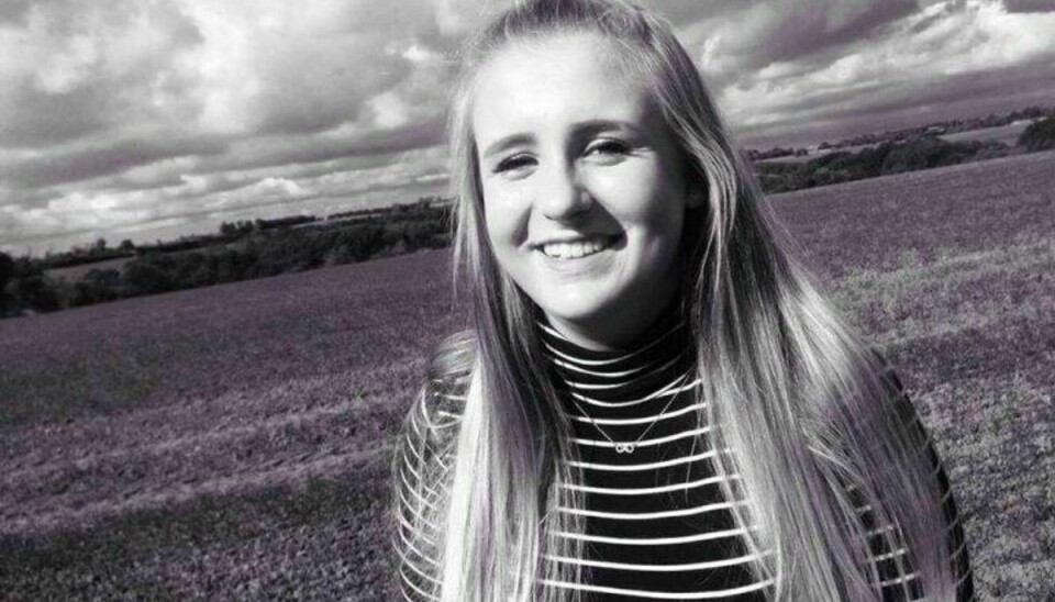 15-årige Freya Thousgaard blev sammen med sine veninder jagtet af klovnen. De gemte sig i en tunnel for tossen, der løb og fægtede med en kniv. Privatfoto