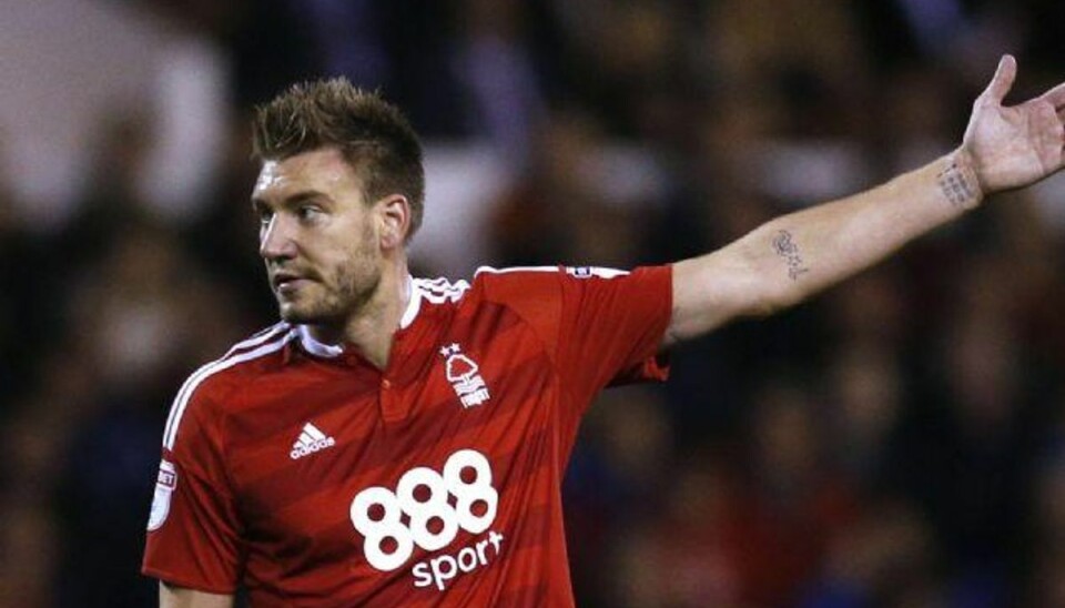 Den danske angriber Nicklas Bendtner skal tilbringe de næste tre-seks uger på sidelinjen. Foto: Andrew Boyers/Reuters