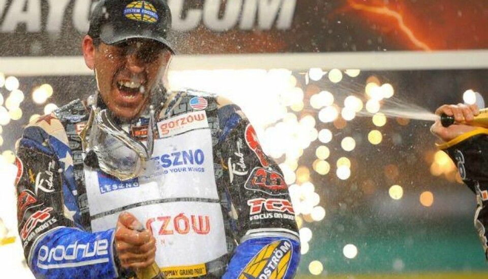 Greg Hancock vinder fjerde VM-guld i speedway Greg Hancock kan se frem til endnu et champagnebad, efter han lørdag sikrede sig verdensmesterskabet i speedway. Foto: Andrew Yates/AFP