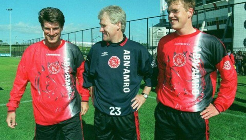 Michael Laudrup er renset i 15 år gammel Ajax-skattesag Morten Olsen hentede som træner Michael Laudrup til Ajax i 1997. Sportsligt blev det en succes, men siden blev Laudrup viklet ind i en kompliceret skattesag. Foto: Erik Luntang/Scanpix