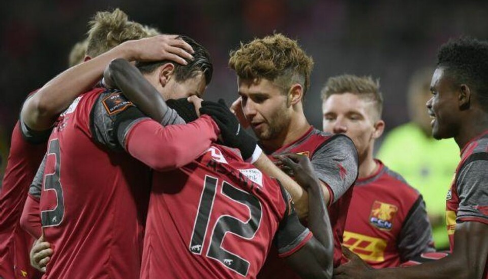 FC Nordsjælland vinder trods AGF’s drømmestart FC Nordsjælland slog lørdag AGF 3-2 hjemme i Farum. Foto: Lars Møller/Scanpix