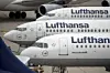 Mange Lufthansa-fly må blive på jorden onsdag, når selskabets piloter strejker. Arkivfoto Foto: Boris Roessler/AFP