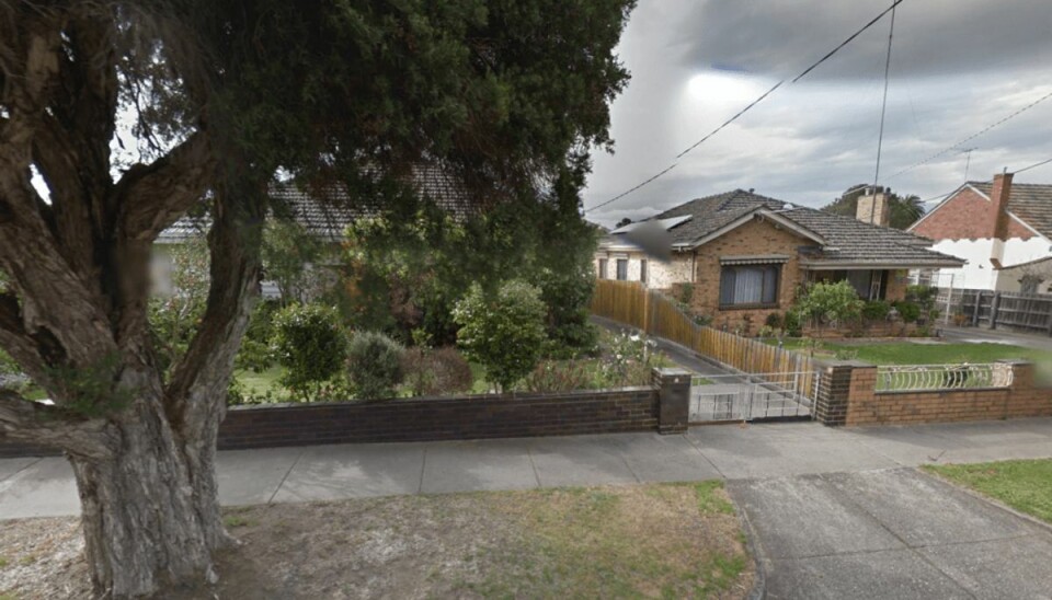 Foto: Google Street View “Enten slår jeg ham ihjel, eller også slår han mig ihjel.” Her ses de to stridende naboers huse.Foto: Google Street View