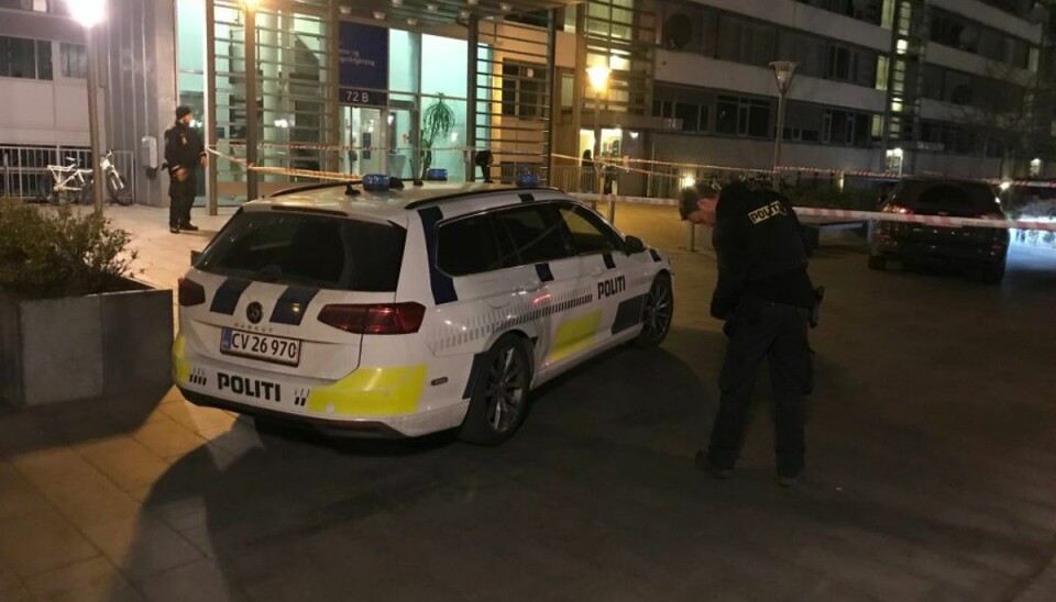 Knivdrama i nat: To mænd indlagt