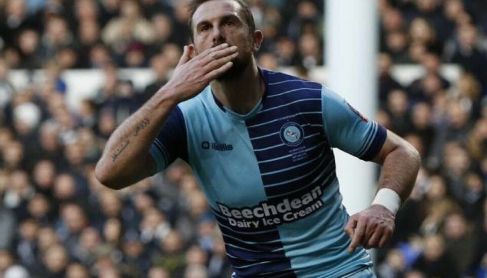 Tottenham afværger FA Cup-chok med vild overtidssejr Paul Hayes nød en stjernestund af de sjældne, da han scorede to mål for Wycombe i første halvleg i udekampen mod Tottenham. Foto: Darren Staples/Reuters