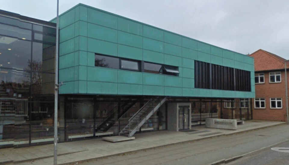 Fire unge smed benzin på 16-årig: Nu er der nyt Kommunens kriseberedskab blev tirsdag aktiveret, da nyheden om overfaldet på en 16-årig elev på Mølleskolen kom frem. Foto: Google Street View.