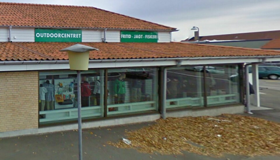 Det var i denne forretning, hvor en sort Golf blev brugt som rambuk. Foto: Google Street View.