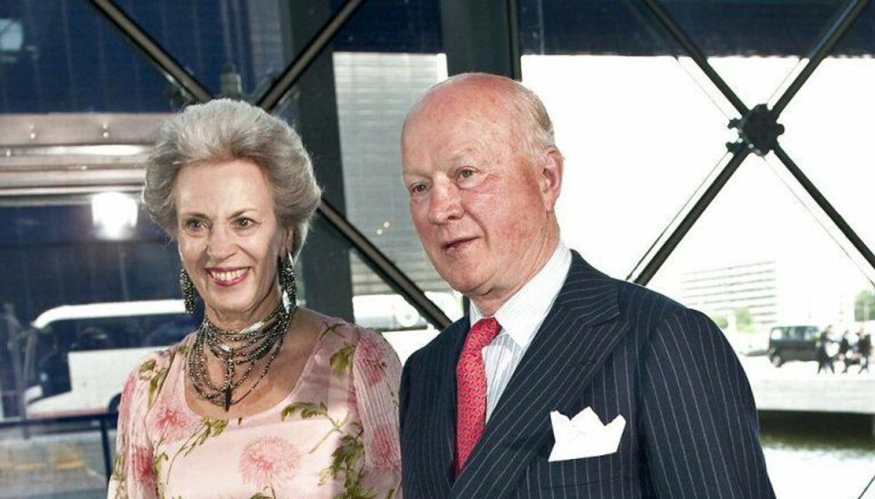 Har tidligere været alvorligt syg: Sådan døde Prins Richard Prins Richard er mandag aften pludselig død på slottet i Berleburg. Det oplyser prinsesse Benediktes privatsekretær i en pressemeddelelse. ARKIV: Prinsesse Benedikte fylder 70 år tirsdag d. 29. april 2014. Prinsesse Benedikte og prins Richard ankommer onsdag d. 10. juni til koncert i DR Byen, i forbindelse med prins Henriks 75-års fødseldag. Prinsgemalen har en svaghed for klassisk musik. Derfor valgte prins Henrik at lade aftenen inden hans 75-års fødselsdag, stå i den klassiske musiks tegn og inviterede til koncert med DR SymfoniOrkestret.. (Foto: Keld Navntoft/Scanpix 2017)