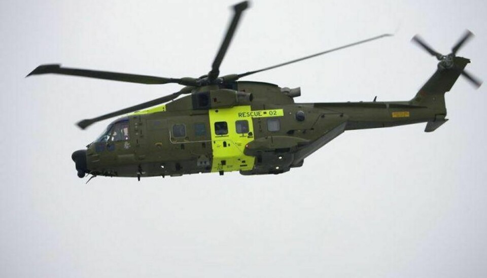 Helikoptere måtte opgive eftersøgningen på grund af dårligt vejr. På næste billede kan du se et billede af den type helikopter, der er savnet. Arkivfoto: Scanpix