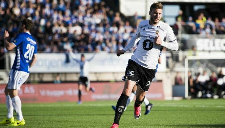 Nicklas Bendtner kom på måltavlen mod Sarpsborg. Foto: Nesvold, Jon Olav/Scanpix