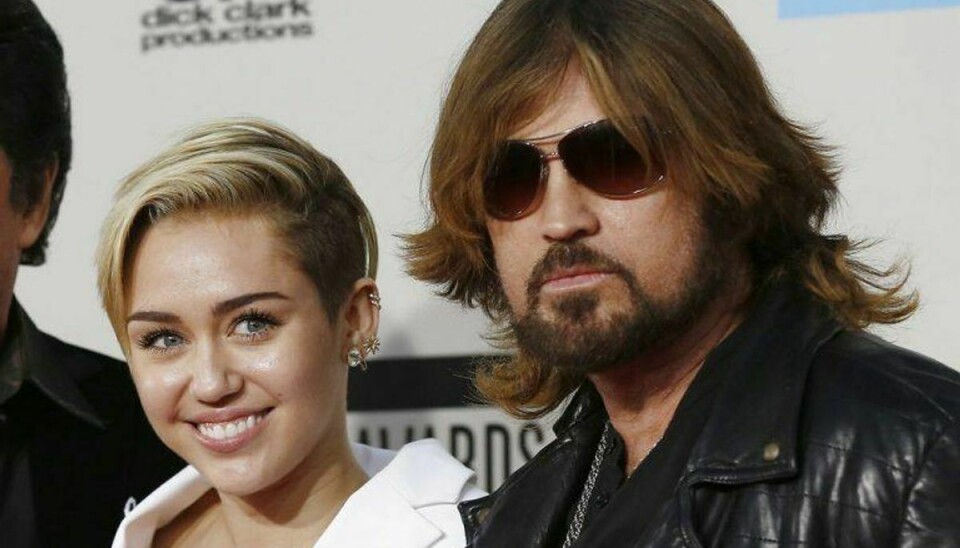 Billy Ray Cyrus, der her ses sammen med sin datter Miley Cyrus, vil ændre sit navn. Arkivfoto: Mario Anzuoni/Scanpix