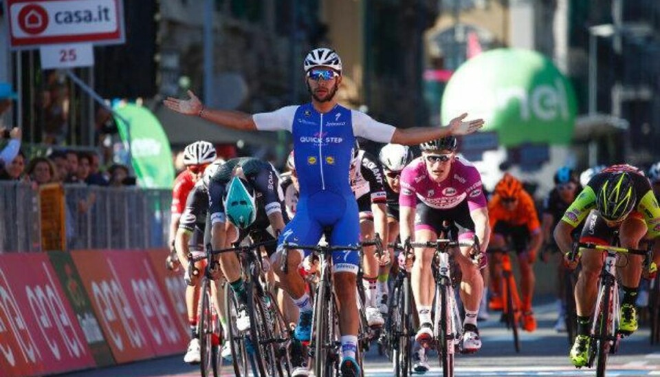 Gaviria henter anden Giro-sejr efter grotesk afslutning Fernando Gaviria vandt igen i Giroen. Foto: Luk Benies/AFP