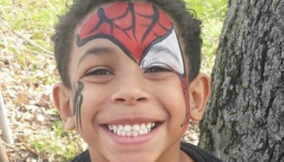 Otteårige Gabriel hang sig selv, efter han var blevet mobbet i skolen. Klik videre for at se et billede af ham og hans mor.Foto: GoFundMe Otteårige Gabriel hang sig selv, efter han var blevet mobbet i skolen. Klik videre for at se et billede af ham og hans mor.Foto: GoFundMe