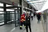 Redningspersonale arbejder på Sundby metro-station. Se flere billeder her i galleriet. Foto: Presse-fotos.dk