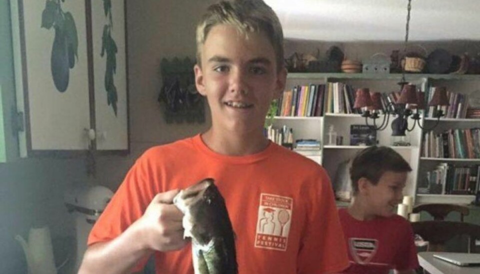 David så sin 14-årige bror blive skudt ned af deres far