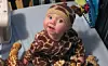 Gio Maggiore var vild med giraffer – her er han iført et giraf-kostume. (Privatfoto). KLIK VIDERE OG SE HVORDAN GIOs NAVN LEVER VIDERE I FORM AF EN LEGO-GIRAF.