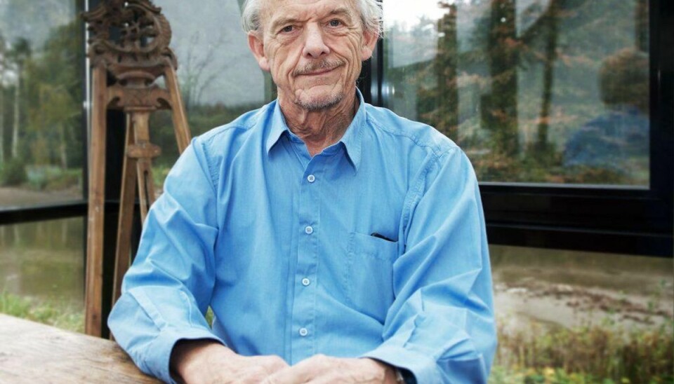Pensioneret læge sigtet for at assistere ved selvmord Svend Lings er formelt blevet sigtet for at assistere ved selvmord. Det tager han ikke så tungt. Foto: Scanpix.