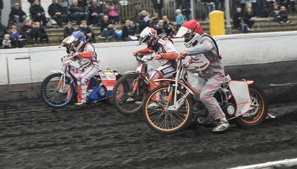 Se billederne: Spændende lokalopgør i Speedway-ligaen