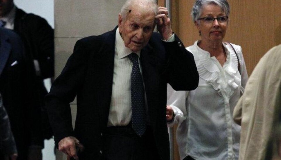 Den hollandske dronning Maximas far, Jorge Horacio Zorreguieta, døde i Buenos Aires, Argentina, tirsdag. Klik videre i galleriet og se flere royale personligheder, der også er gået bort i år. Foto: Emiliano Lasalvia/Scanpix Foto: Emiliano Lasalvia/AFP Den hollandske dronning Maximas far, Jorge Horacio Zorreguieta, døde i Buenos Aires, Argentina, tirsdag. Klik videre i galleriet og se flere royale personligheder, der også er gået bort i år. Foto: Emiliano Lasalvia/Scanpix Foto: Emiliano Lasalvia/AFP