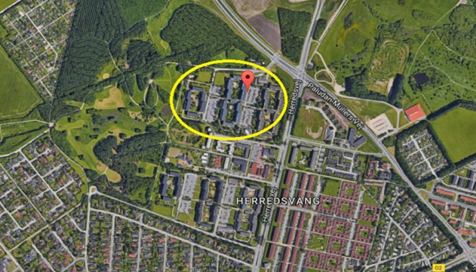Vildt skyderi på åben gade: Politi efterlyser vidner Det var i dette område i Aarhus V, hvor skuddene blev affyret. Foto: Google Maps.