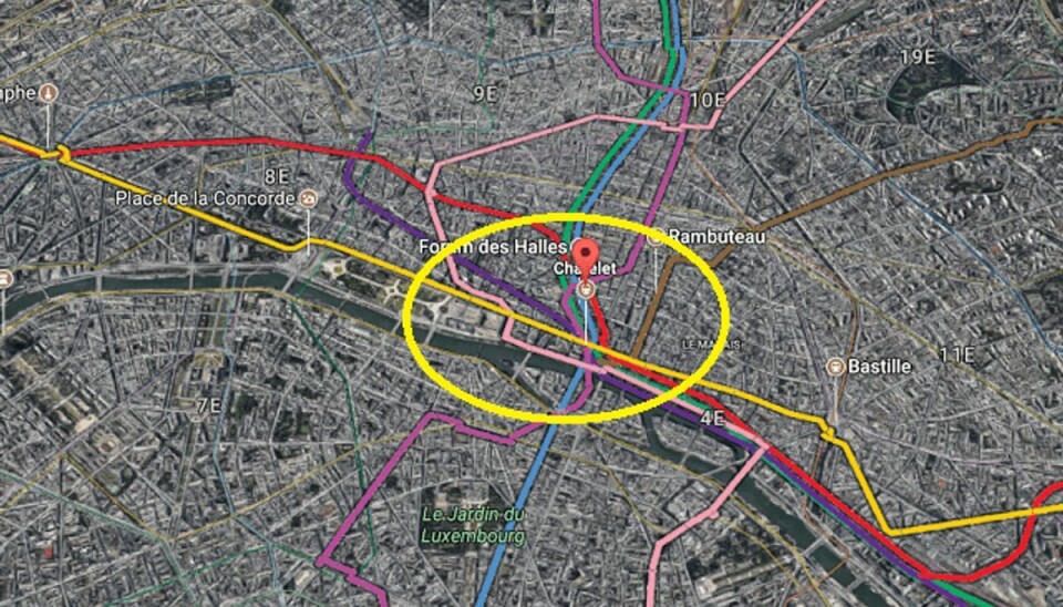 Mand anholdt efter at han angreb soldat i Paris Det er angiveligt her, ved Châtelet-metrostationen i Paris, angrebet på soldaten har fundet sted. Foto: Google Maps.
