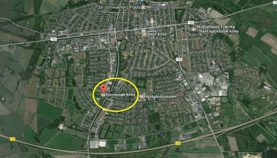 Ung mand dræbt på stedet: Kører frontalt ind i lastbil Det er her ved Fonnesbæk Kirke i Ikast, hvor den alvorlige ulykke er sket. Foto: Google Maps.