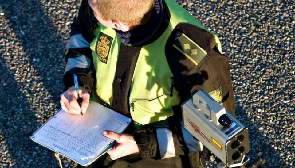 Ny regn af bøder truer danske bilister: Vil du blive ramt? Politiet kører landsdækkende hastighedskontrol i uge 44. Foto: Scanpix.