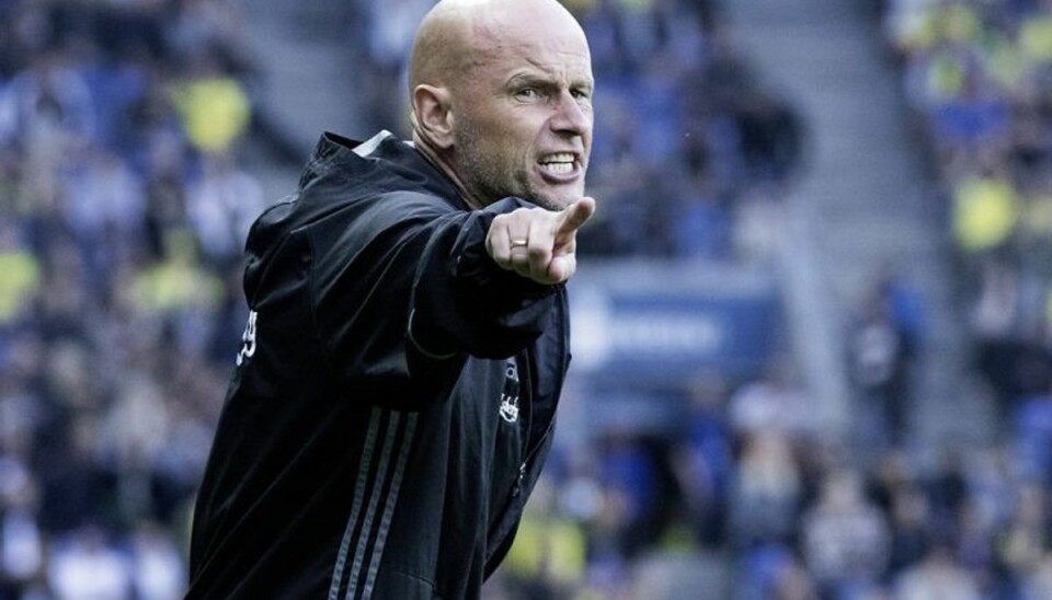 LIVE: FCK-kamp afbrudt midt i anden halvleg FCK har smidt point i fem ud af otte superligakampe, der er spillet i dagene efter en europæisk kamp. Torsdag aften skal FCK igen i kamp på den europæiske fodboldscene. Foto: Claus Bech/Scanpix