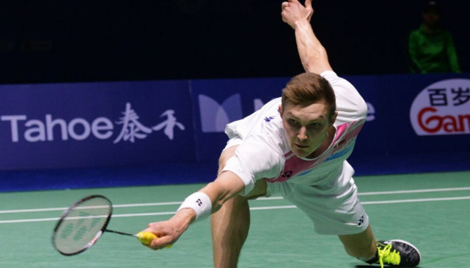 Runder dansk skoddag af: Stærk kineser slår Axelsen Viktor Axelsen tabte søndag finalen i China Open til kineseren Chen Long. Foto: Stringer/arkiv/AFP