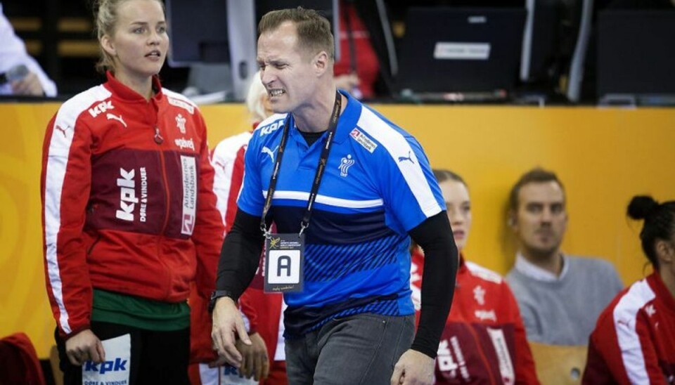 Danmarks Klavs Bruun Jørgensen og Sandra Toft under VM kampen mellem Danmark-Montenegro. (Foto: Liselotte Sabroe/Scanpix 2017)