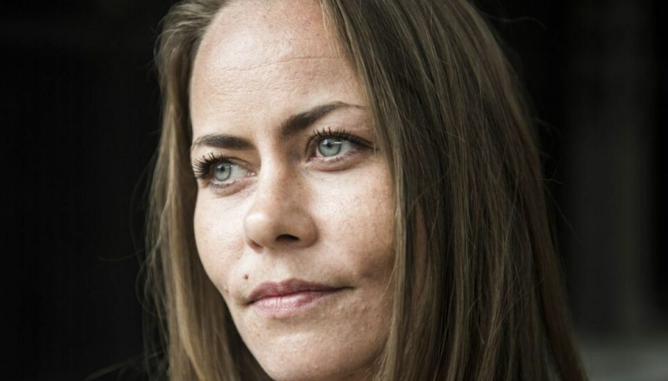 Amanda Kastrup har været udløst ærlig i fortællingen om hendes møde med Casper Ludvig Christian Kastrup Augustinus. Det er der kommet fortællingen “En fremmed flytter ind” ud af. Foto: Scanpix. Amanda Kastrup har været udløst ærlig i fortællingen om hendes møde med Casper Ludvig Christian Kastrup Augustinus. Det er der kommet fortællingen “En fremmed flytter ind” ud af. Foto: Scanpix.