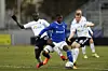 Adama Guira (17) fra AGF og Mayron George (12) fra Lyngby i kamp om bolden under Superliga-opgøret på Lyngby Stadion. Foto: Tariq Mikkel Khan/Scanpix