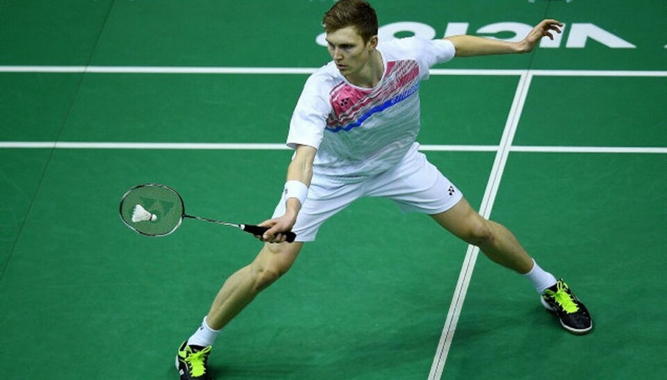Viktor Axelsen leger sig til EM-guld i comeback Viktor Axelsen vandt EM-guld for anden gang i Hulva i Spanien. Foto: Manan Vatsyayana/arkiv/AFP